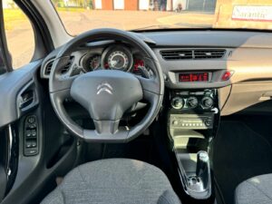 Fahrzeugabbildung Citroën C3 Selection* WENIG KM *AUTOMATIK*AHK*