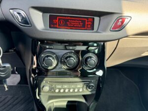 Fahrzeugabbildung Citroën C3 Selection* WENIG KM *AUTOMATIK*AHK*