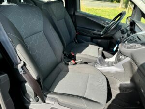 Fahrzeugabbildung Ford B-Max B-MAX Sync Edition