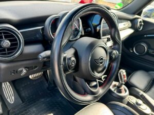 Fahrzeugabbildung MINI JOHN_COOPER_WORKS*LED*NAVI*AUTOMATIK*REBELGREEN*