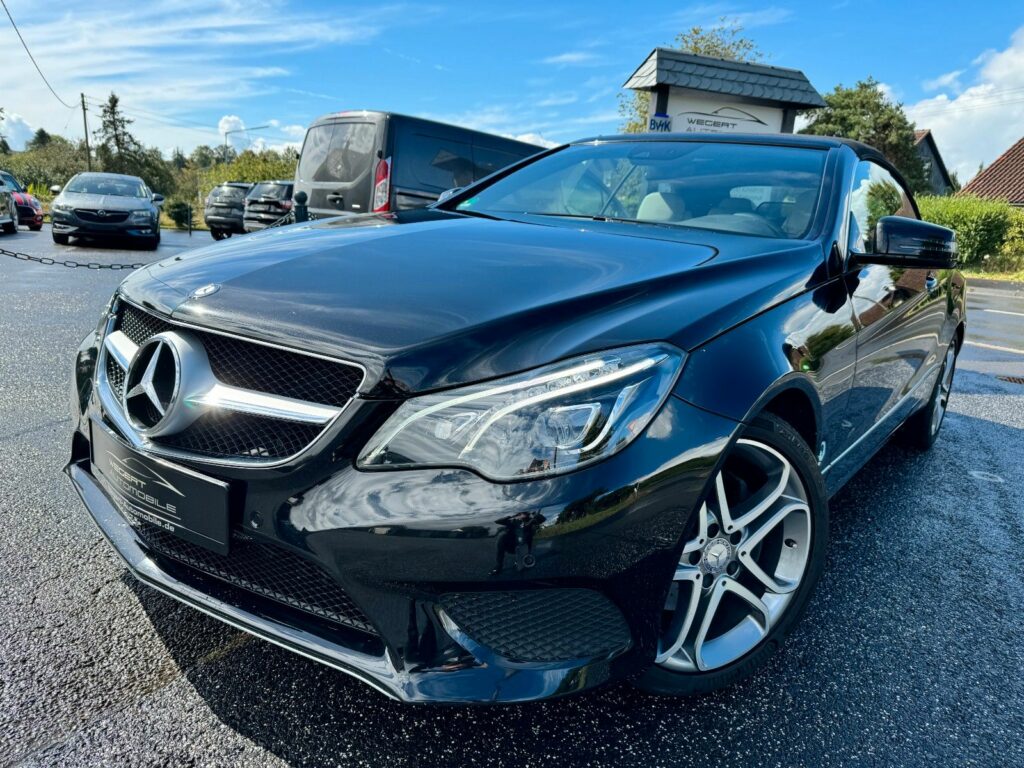 Mercedes-Benz E 220 Cabrio*SPORT*WENIG KM*LED*AIRSCARF*