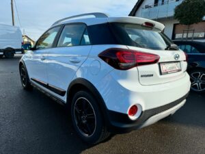 Fahrzeugabbildung Hyundai i20 Active Select*1.4* 101 PS