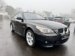 Fahrzeugabbildung BMW 530i xDrive*M-PAKET*HUD*STANDHEIZUNG*AHK*MASSAGE