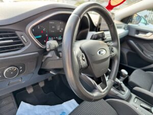 Fahrzeugabbildung Ford Focus Turnier Cool & Connect*LED*MWST*ACC*