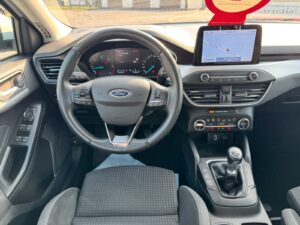 Fahrzeugabbildung Ford Focus Turnier Cool & Connect*LED*MWST*ACC*