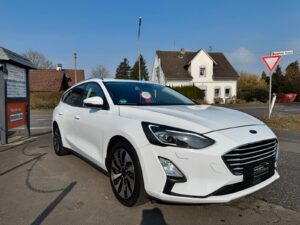 Fahrzeugabbildung Ford Focus Turnier Cool & Connect*LED*MWST*ACC*