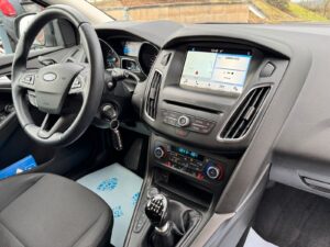 Fahrzeugabbildung Ford Focus Turnier 1.0 Ecoboost *Cool & Connect*